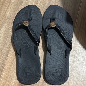 Reef flip flops